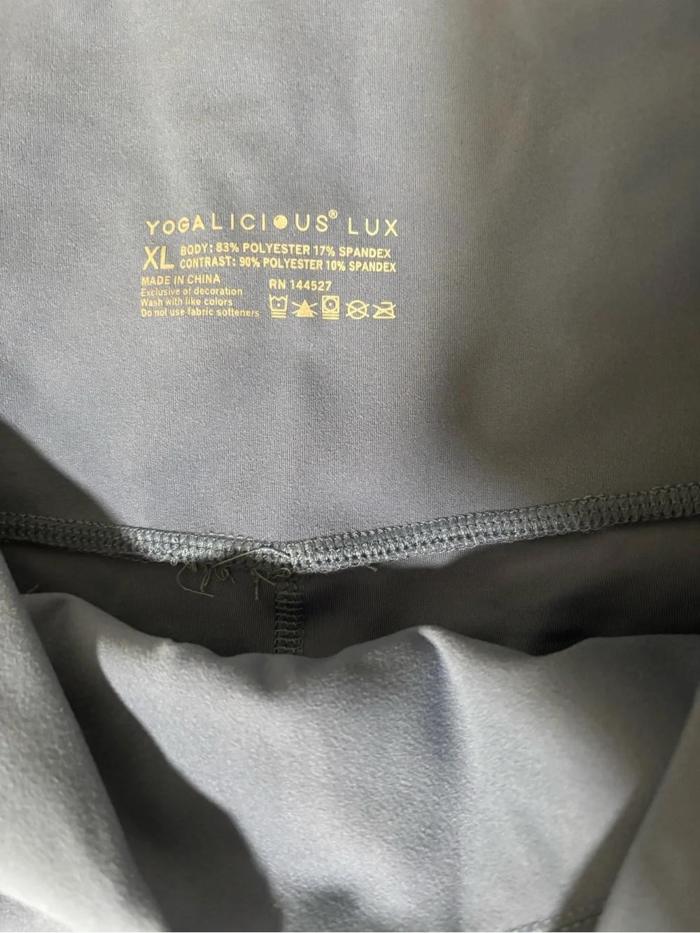 Yogalicious sleek black